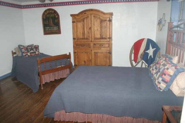 Fort Davis Drug Store and Hotel - Photo3