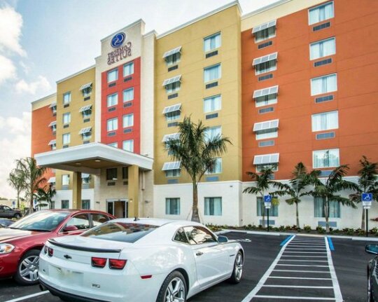 Comfort Suites Fort Lauderdale Airport South & Cruise Port - Photo2