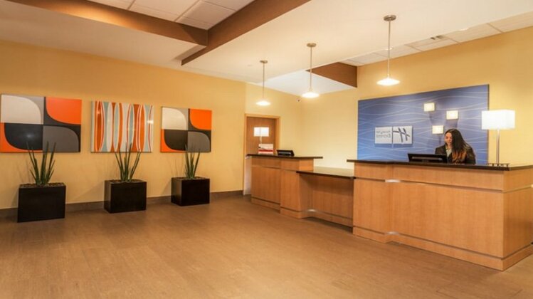 Holiday Inn Express Fort Lauderdale Airport South - Photo2