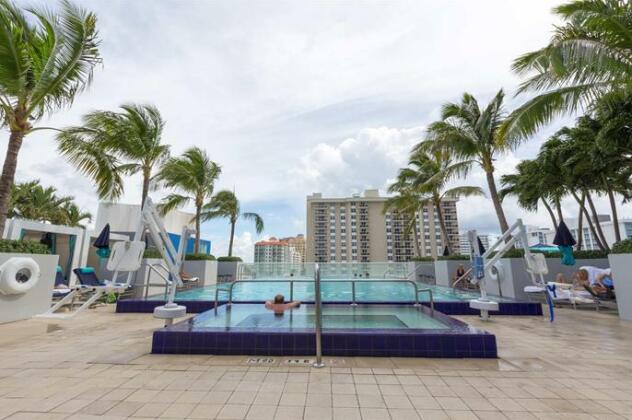 Pelicanstay in W Hotel Ft Lauderdale - Photo3
