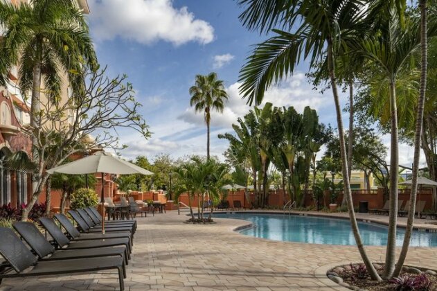 Sheraton Suites Fort Lauderdale at Cypress Creek - Photo2