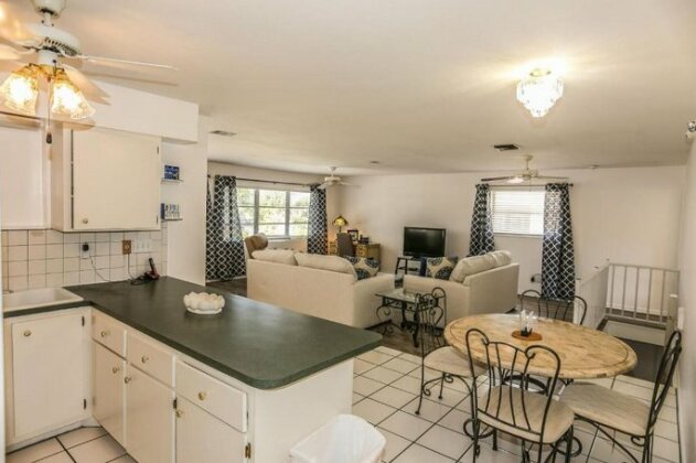 190 Anchorage Villa B - Photo5