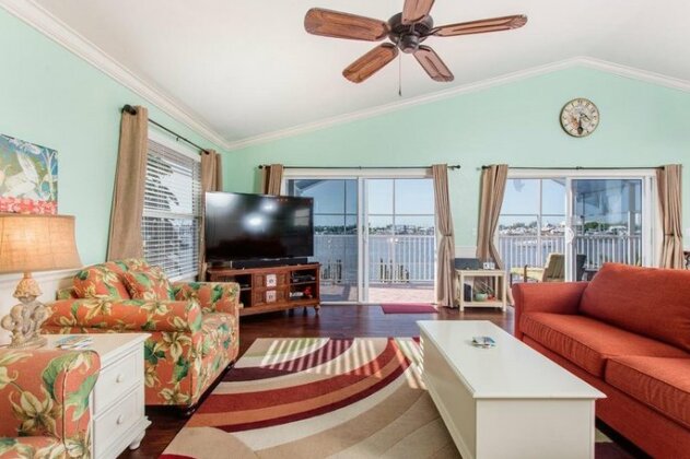 Bay Front Beauty by Vacation Rental Pros - Photo5