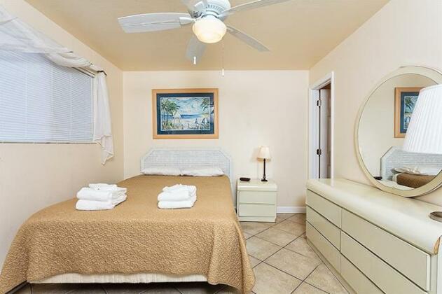 Beach Pub Beauty Apartment 2 by Vacation Rental Pros - Photo5