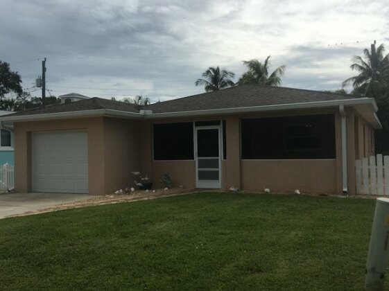 Hercules Weekly Vacation Rental - Photo2