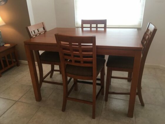 Hercules Weekly Vacation Rental - Photo4