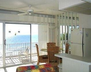 Kahlua Beach Club - Photo2