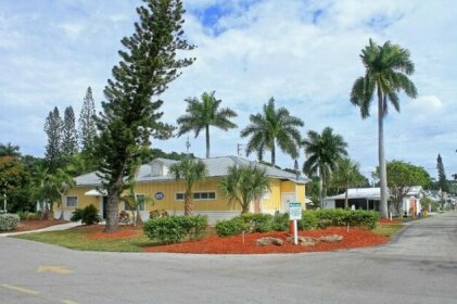 Fort Myers Beach Resort Two-Bedroom Park Model 3