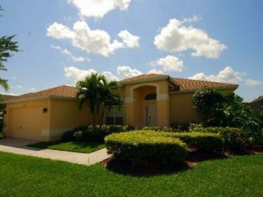 Fort Myers Pool Homes