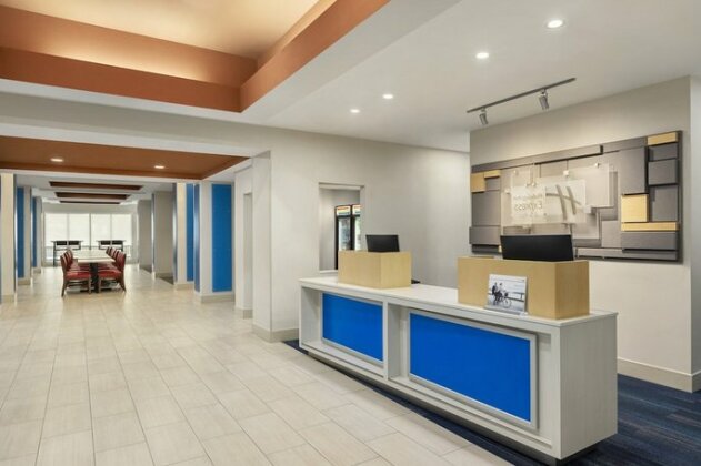 Holiday Inn Express Hotel & Suites Fort Myers West - The Forum - Photo3