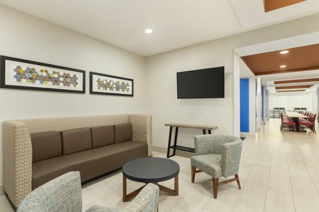 Holiday Inn Express Hotel & Suites Fort Myers West - The Forum - Photo4