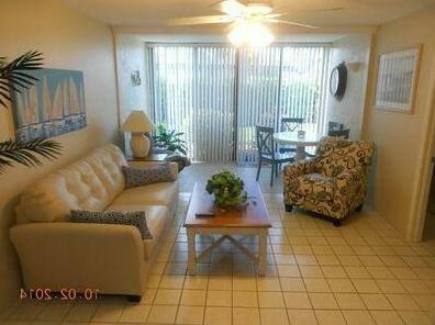 Ocean Village Capstan 112 - Photo4