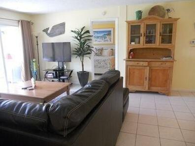 Ocean Village Capstan 315 - Photo3