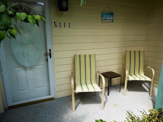 Ocean Village Coral Cluster 1114 - Photo2