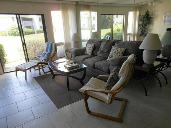 Ocean Village Coral Cluster 1212 - Photo4
