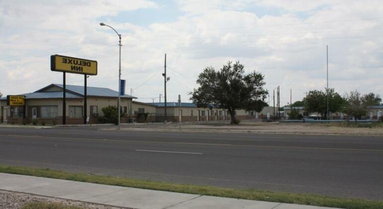 Deluxe Inn Fort Stockton - Photo5