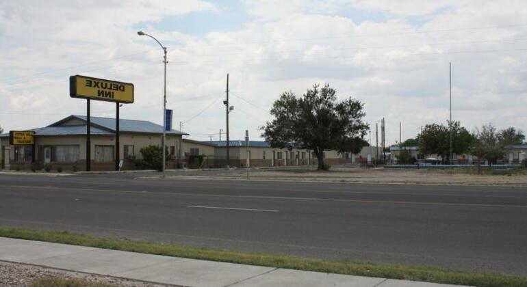 Deluxe Inn Fort Stockton - Photo5