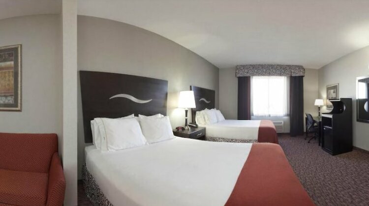 Holiday Inn Express Hotel and Suites Fort Stockton - Photo4