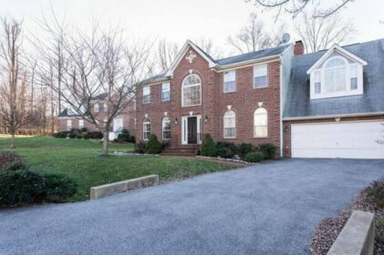 Superb Basement close to the Gaylord MGM Outlets National Harbor