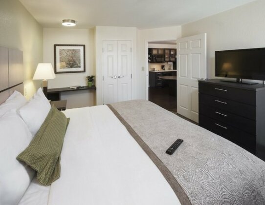 Candlewood Suites Dallas Fort Worth Fossil Creek - Photo4