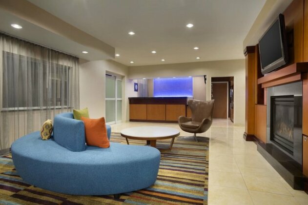 Fairfield Inn & Suites Fort Worth University Drive - Photo3
