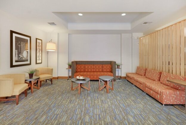 Holiday Inn Express Hotel & Suites Burleson/Ft Worth - Photo3