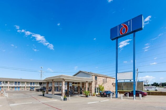 Motel 6 Ft Worth Convention Center - Photo2