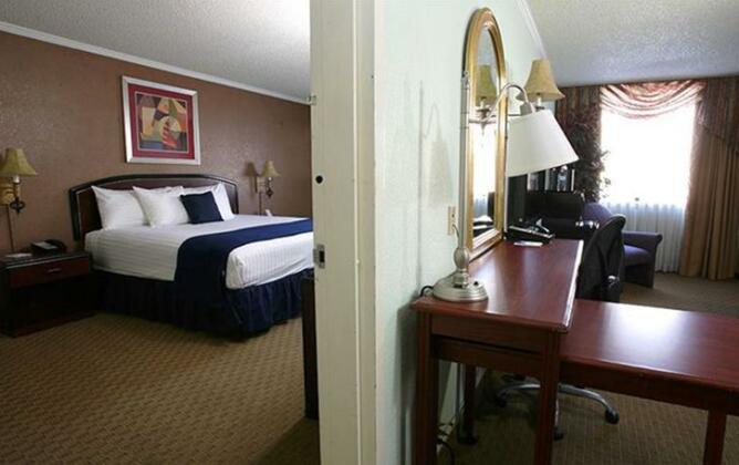Stay Express Hotel Fort Worth - Photo2