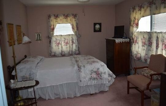 Pheasant Country Inn Bed & Breakfast - Photo4