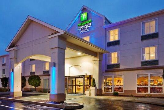 Holiday Inn Express Hotel & Suites Frackville - Photo5