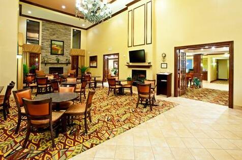 Holiday Inn Express Hotel & Suites Franklin - Photo4