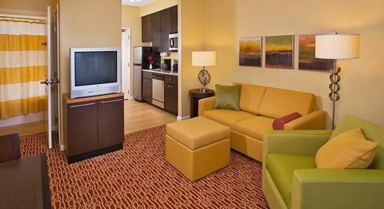 TownePlace Suites by Marriott Frederick - Photo5