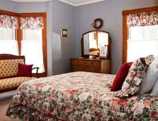 Brewster House Bed & Breakfast - Photo2