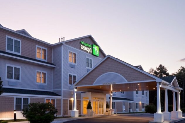 Holiday Inn Express & Suites Freeport