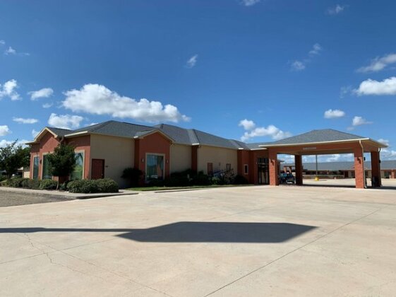 Best Western Windwood Inn & Suites - Photo2