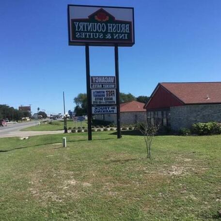 Brush Country Inn & Suites - Photo2