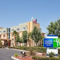 Holiday Inn Express Fremont - Milpitas Central - Photo4