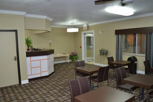 Countryside Inn & Suites Fremont - Photo3