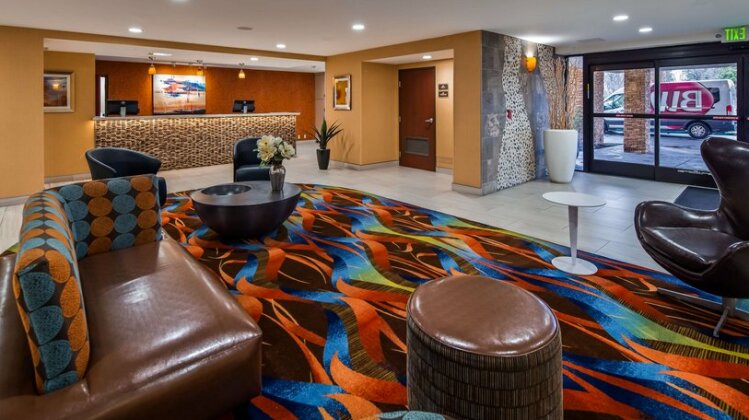 Best Western PLUS Fresno Airport Hotel - Photo5