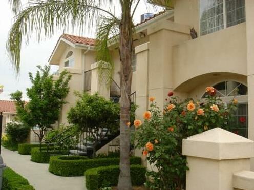 Garden Inn and Suites Fresno - Photo5