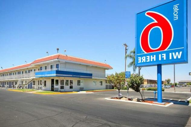 Motel 6 Fresno - Blackstone South