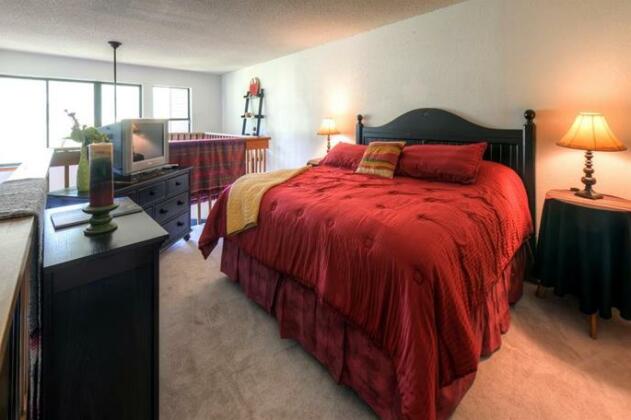 Two-Bedroom Condo G136 at Mountainside - Photo3