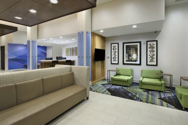 Holiday Inn Express & Suites - Frisco NW Toyota Stdm - Photo3
