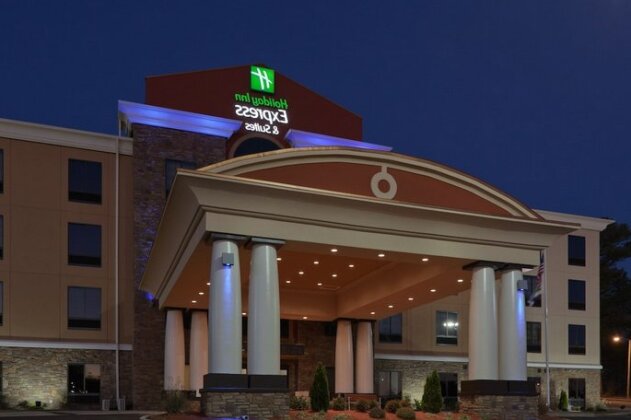 Holiday Inn Express Hotel & Suites Fulton