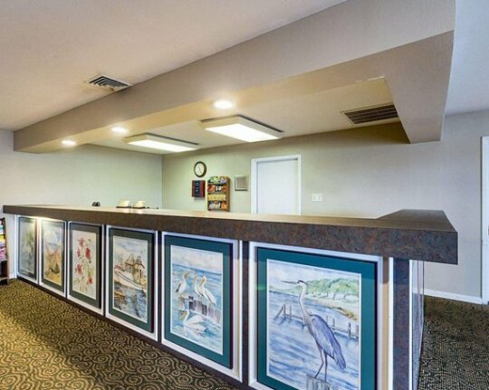 Econo Lodge Inn & Suites Fulton Rockport - Photo5