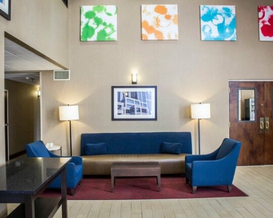 Comfort Inn & Suites Fuquay Varina - Photo4