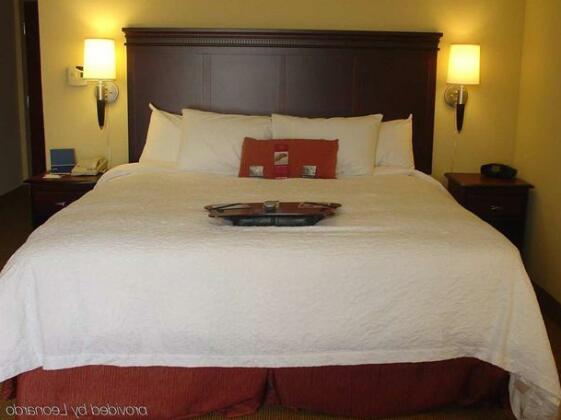 Hampton Inn & Suites Gainesville - Photo4