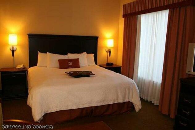 Hampton Inn & Suites Gainesville - Photo5