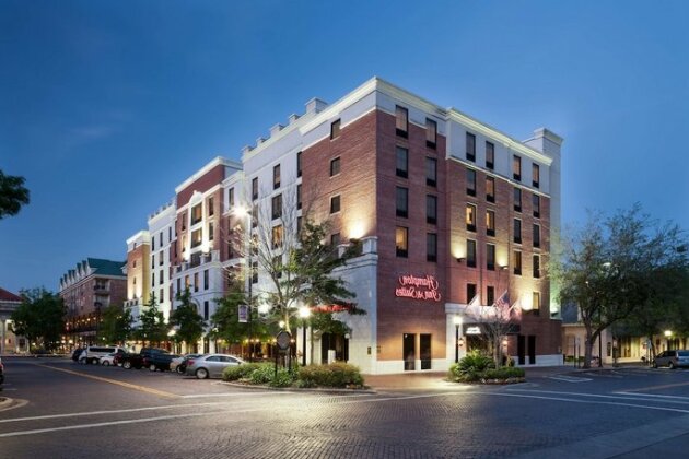 Hampton Inn Suites - Gainesville Downtown - Photo2