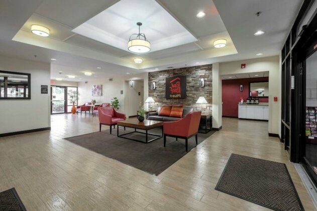 Red Roof Inn PLUS + Gainesville - Photo3